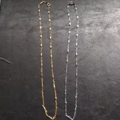 ゴールドとシルバーのツイストネックレスセット