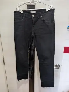 最終⭐️ZARA⭐️ダメージ⭐️ストレートデニム38⭐️ブラック！