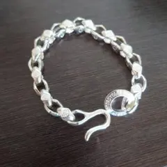 【レア・極美品】ハーレーダビッドソン　ブレスレット　バングル　白頭鷲　スタッズ レア・極美品】ハーレーダビッドソン ブレスレット バングル