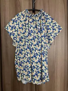 グリーンレーベルリラクシング フリルネック フレア スリーブ 花柄 ブラウス