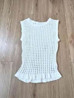 ホワイトレース編みノースリーブトップス