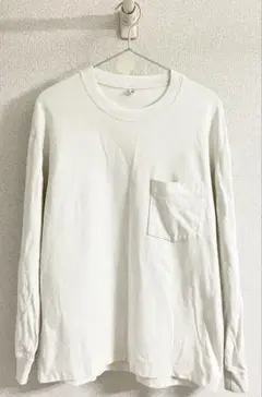 ユニクロ　ホワイト 長袖カットソー ポケット付き　Mサイズ