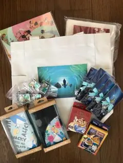 ディズニー スマホカバー チャーム ストラップ 下敷き しおり ピンバッチ 鞄