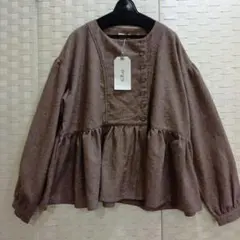 ウールブラウス