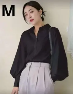 新品未使用 シャツ ブラウス 長袖 無地 M ブラック 黒