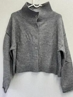 ハイネック ニットカーディガン グレイ Ｍ レディースショート丈 ボタンニット