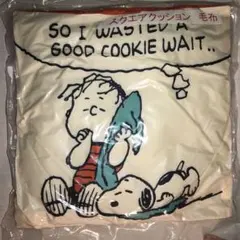 新品　スヌーピー　チャーリーブラウン　クッション　70周年　サンリオ