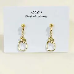 755◆ゴールド　結び目　シンプル　大ぶり　ハンドメイド　ピアス　イヤリング