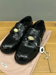 【ゆ様専用】美品 miu miu ローファー 37 鑑定済みタイトめ23のサムネイル