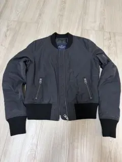 AMERICAN EAGLE OUTFITTERS MA-1ジャケット XSのサムネイル