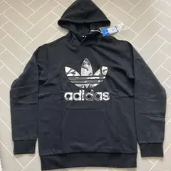 adidas カモフラージュロゴ パーカー　Ｌサイズ