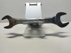 Item thumbnail for item b352f351-5bee-4e56-a161-197fc4a4528a