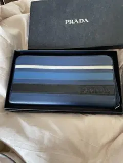 専用早い勝ちPRADA 長財布 青/黒/白ストライプ2M1220