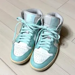 ナイキ ウィメンズ エアジョーダン1 ミッド 