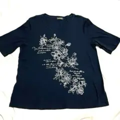 【匿名　送料込】ELICESS レディース　花柄　黒半袖Tシャツ　日本製　薄手