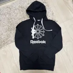 Reebok ブラック フード付きパーカー