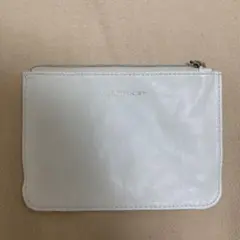 小物入れ　ジルスチュアート　薄型ミニポーチ　白