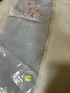 未使用 正絹刺繍半衿 ややブルーがかった薄グレー折れシワ有り