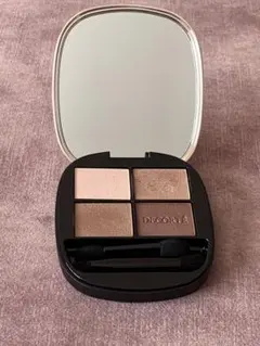 コスメデコルテ　スキンシャドウデザイニングパレット04