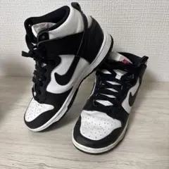 Nike ブラック/ホワイト ハイカットスニーカー