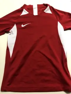 Nike 赤 ドライフィット 半袖ウェア130