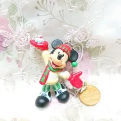 BD2622ミッキー　キーホルダー25周年クリスマス　サンタヴィレッジ◎