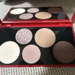 BOBBI BROWN スモーキー グリーム アイシャドウ パレットのサムネイル