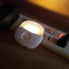 人感・明暗センサーライト