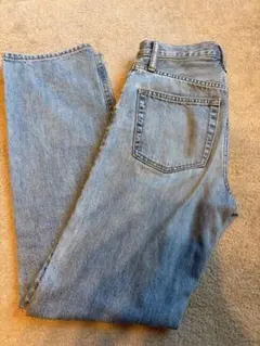 UNIQLO ストレートハイライズジーンズ