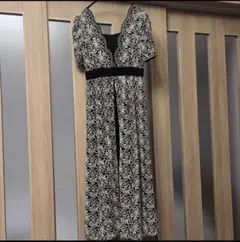 （最終値下）上品✴︎結婚式用/オケージョンドレスLily Brown 刺繍入り