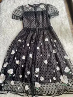 美品Chesty チェスティ ドット刺繍フラワーワンピース 黒 ドレス 結婚式