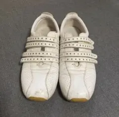 Lacoste ホワイト スニーカー ストラップ付き