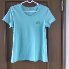 NIKE SPORTSWEAR 半袖Tシャツ Mサイズのサムネイル
