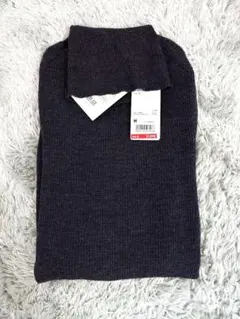 【新品】UNIQLO エクストラファインメリノリブタートルネックセーター M