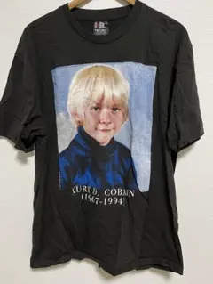 90’sカードコバーン 追悼 Tシャツ 幼少期 ニルバーナのサムネイル