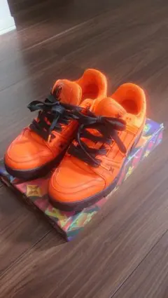 LOUIS VUITTON トレイナーラインスニーカー