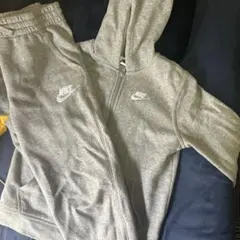 Nike グレー パーカー160㎝