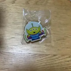 【新品未使用】ディズニー ピンバッジ