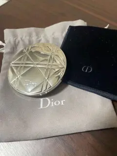 DIOR ディオールスキンミネラルヌードルミナイザーパウダー