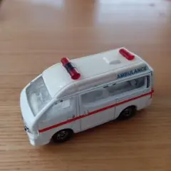 토미카 닛산 앰뷰런스 구급차 NISSAN 닛산