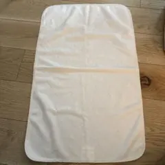 おむつ替えシート　西松屋のサムネイル