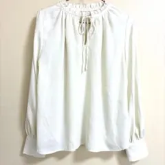 【earth music &ecology】フロントリボン ブラウス アイボリー