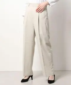 LOWRYSFARM Mサイズアイボリー スラックス タック入り