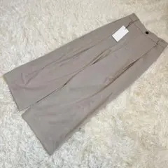 【新品タグ付き】ZARA ハイウエストポケット付きトラウザーパンツ　ベージュXS