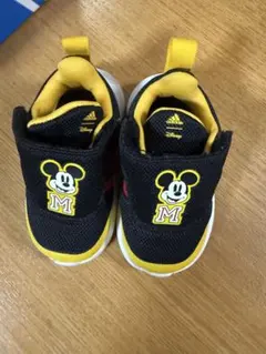 adidas ミッキーマウス スニーカー