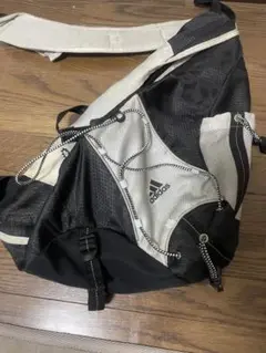 adidas ショルダーバッグ 黒/グレー