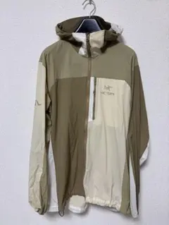 ARC'TERYX beams NAGOMI マウンテンパーカー ベージュ系のサムネイル