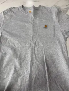 Carhartt グレー ポケット付きロンT
