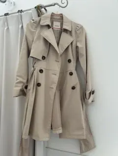 dazzlin ベージュ トレンチコート Sのサムネイル