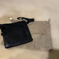 Bottega Veneta イントレーチャートブラックショルダーバッグ